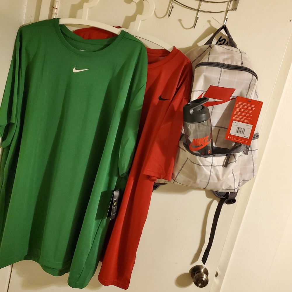 3XL Nike Bundle Items